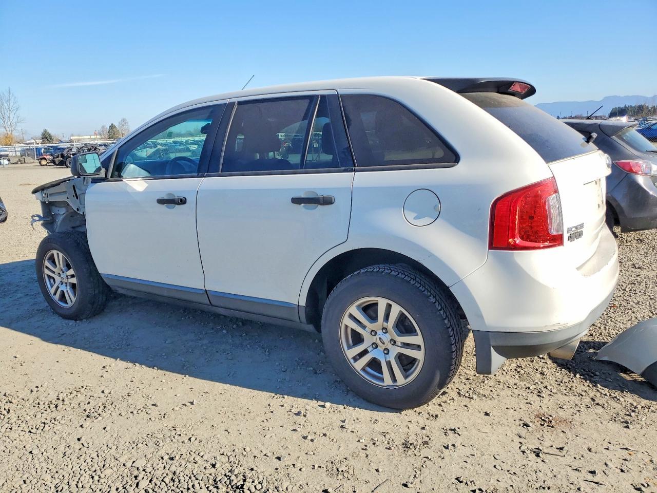 2011 Ford Edge Se - Image 2