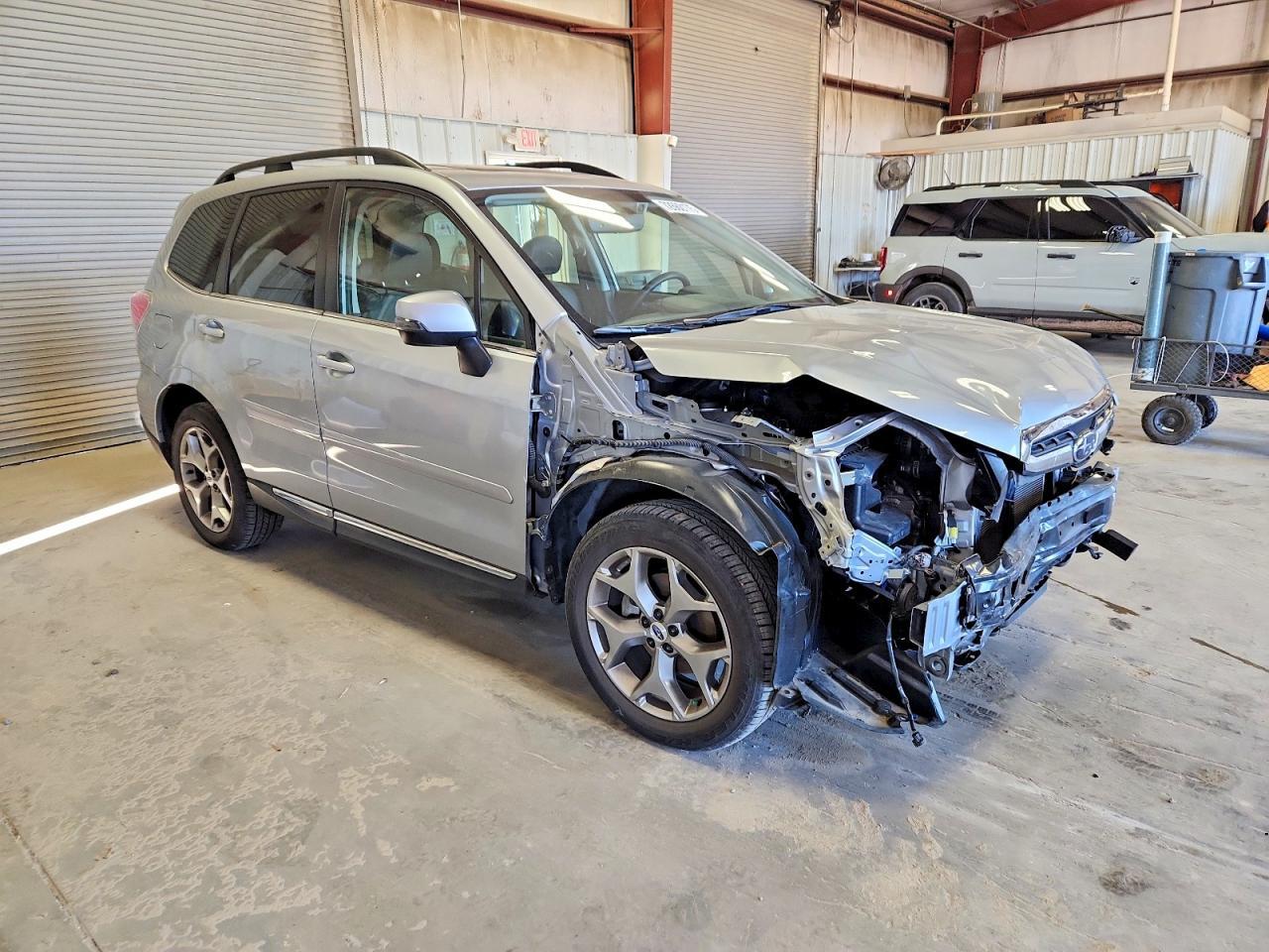 2017 Subaru Forester 2.5I Touring - Фото 4