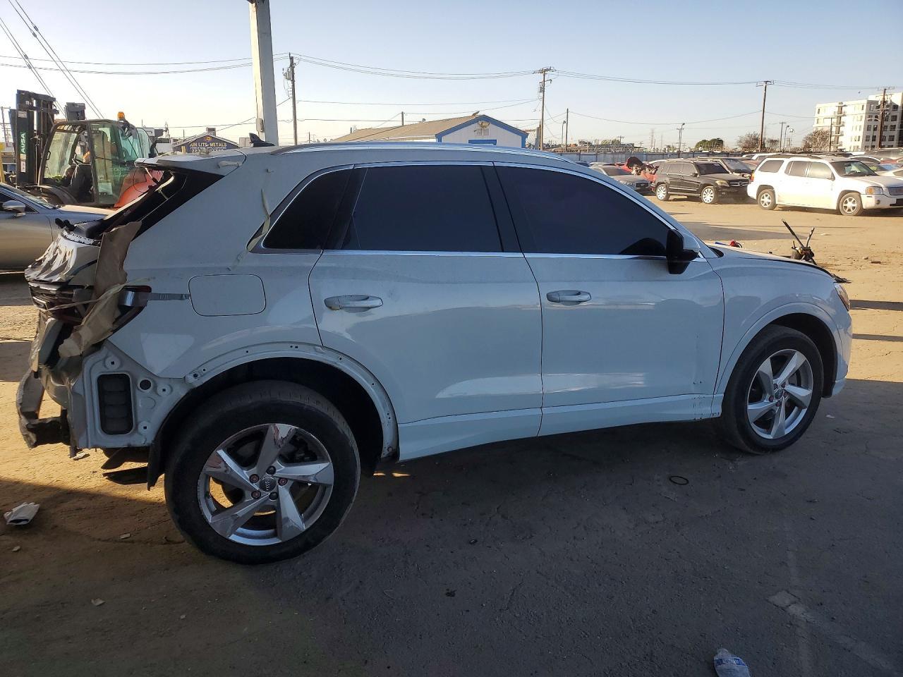 2020 Audi Q3 Premium - Image 3