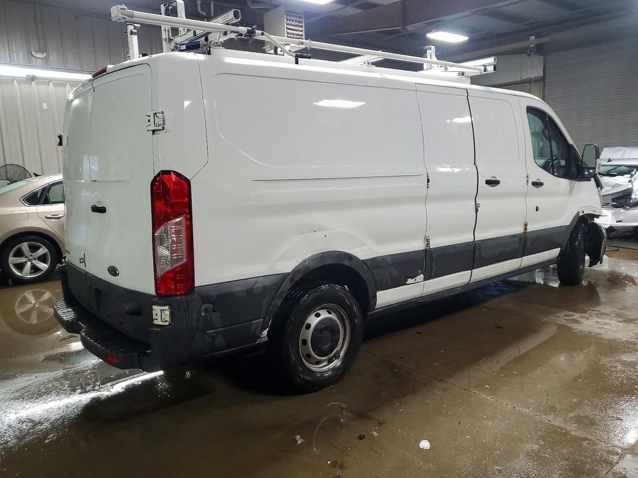 2016 Ford Transit Cargo Van T- - Фото 3
