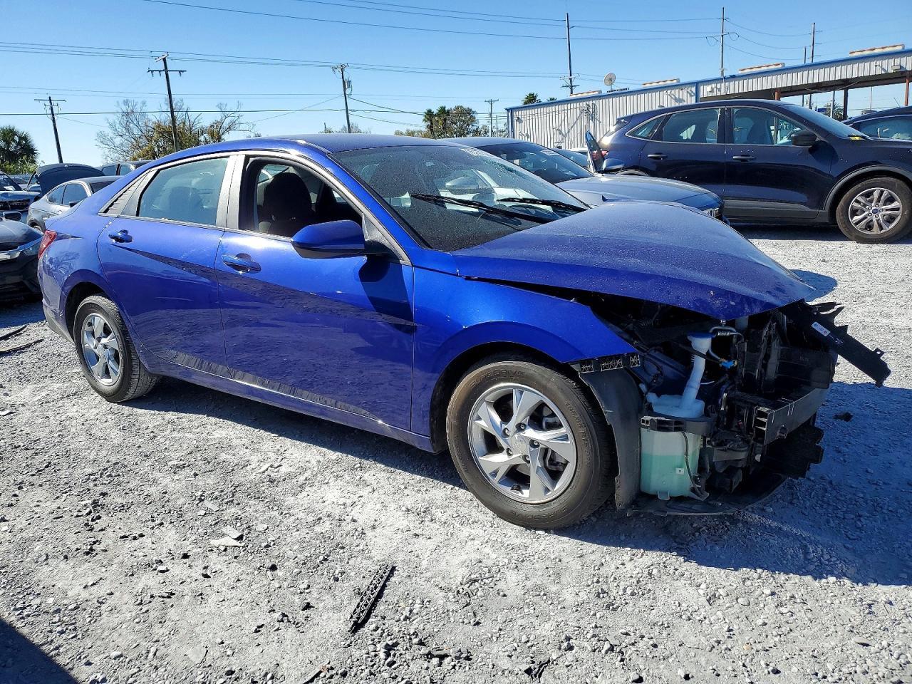 2021 Hyundai Elantra Se - Фото 4