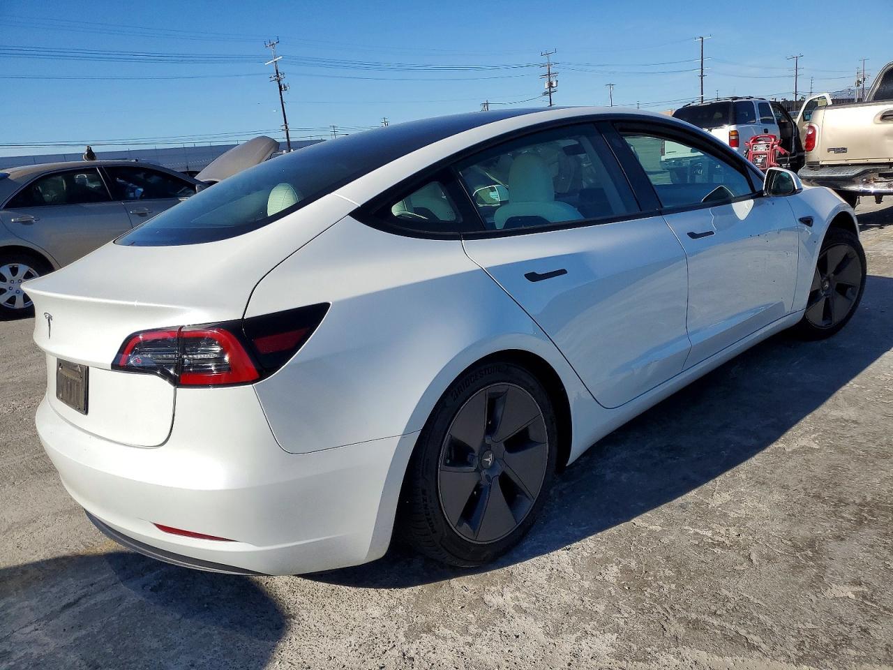 2023 Tesla Model 3 - Image 3