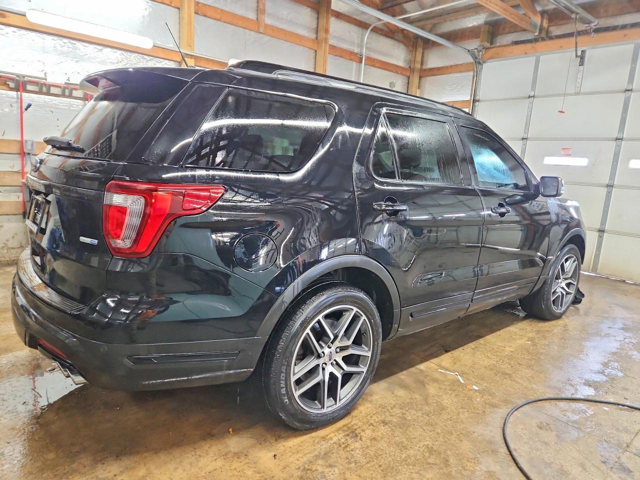 2018 Ford Explorer Sport - Фото 3