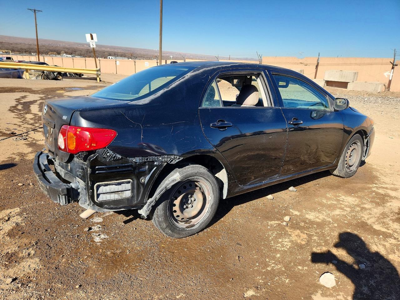 2010 Toyota Corolla Le - Image 3