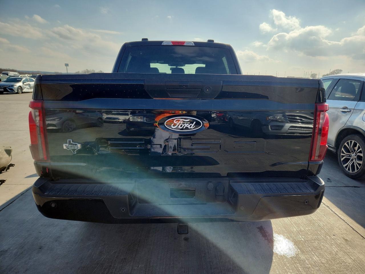 2024 Ford F150 Xlt - Фото 6