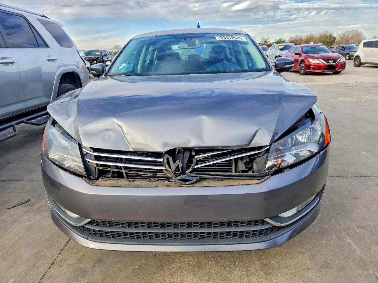 2015 Volkswagen Passat - Image 5