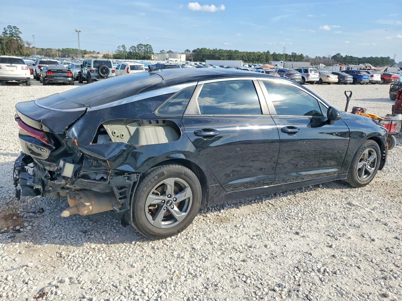 2021 Kia K5 Lxs - Фото 3