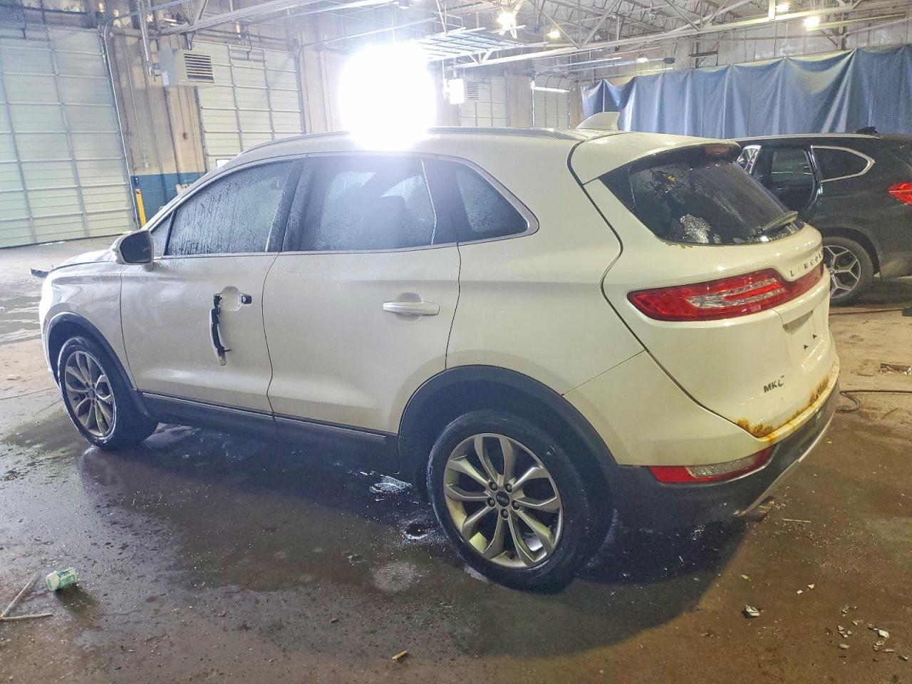 2016 Lincoln Mkc Select - Image 2