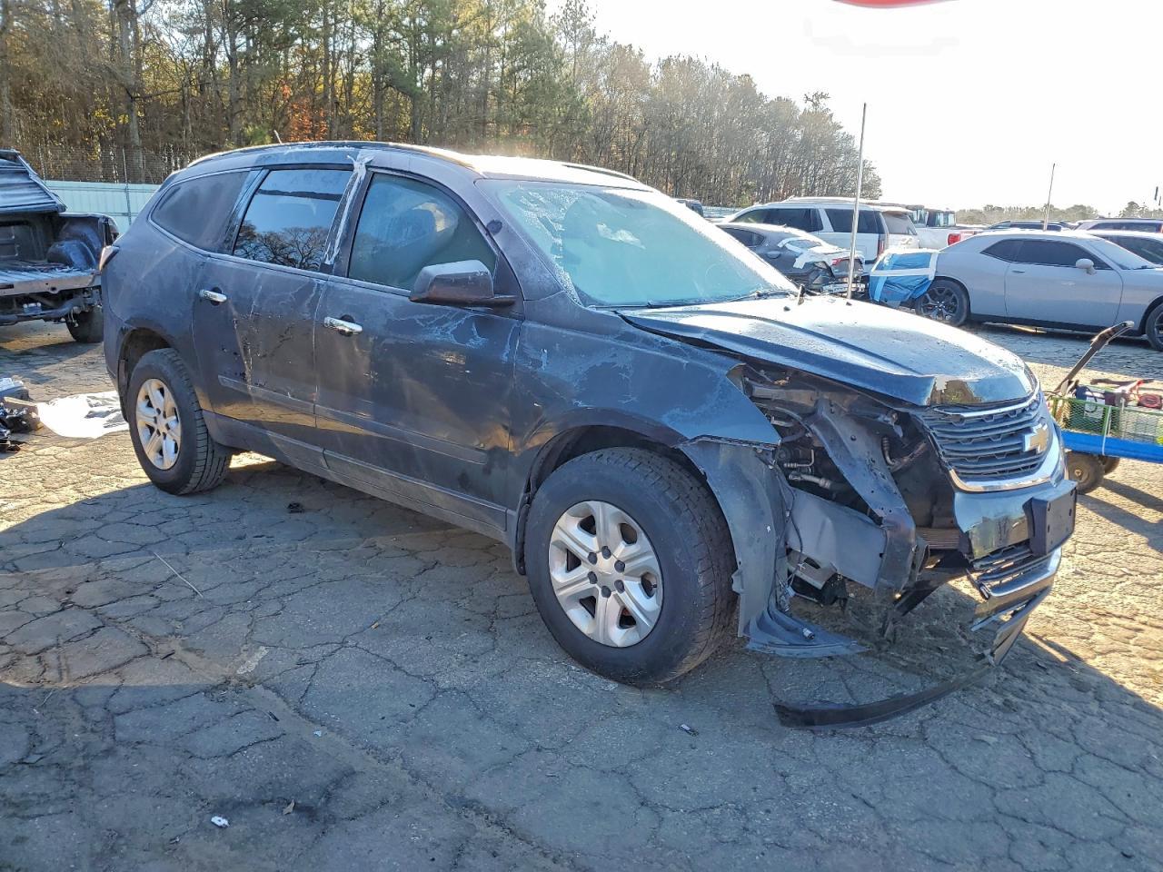 2016 Chevrolet Traverse Ls - Image 4