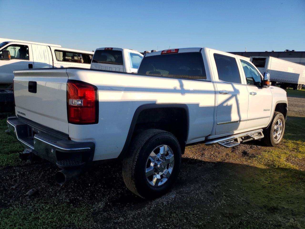 2019 GMC Sierra K2500 Slt - Фото 3