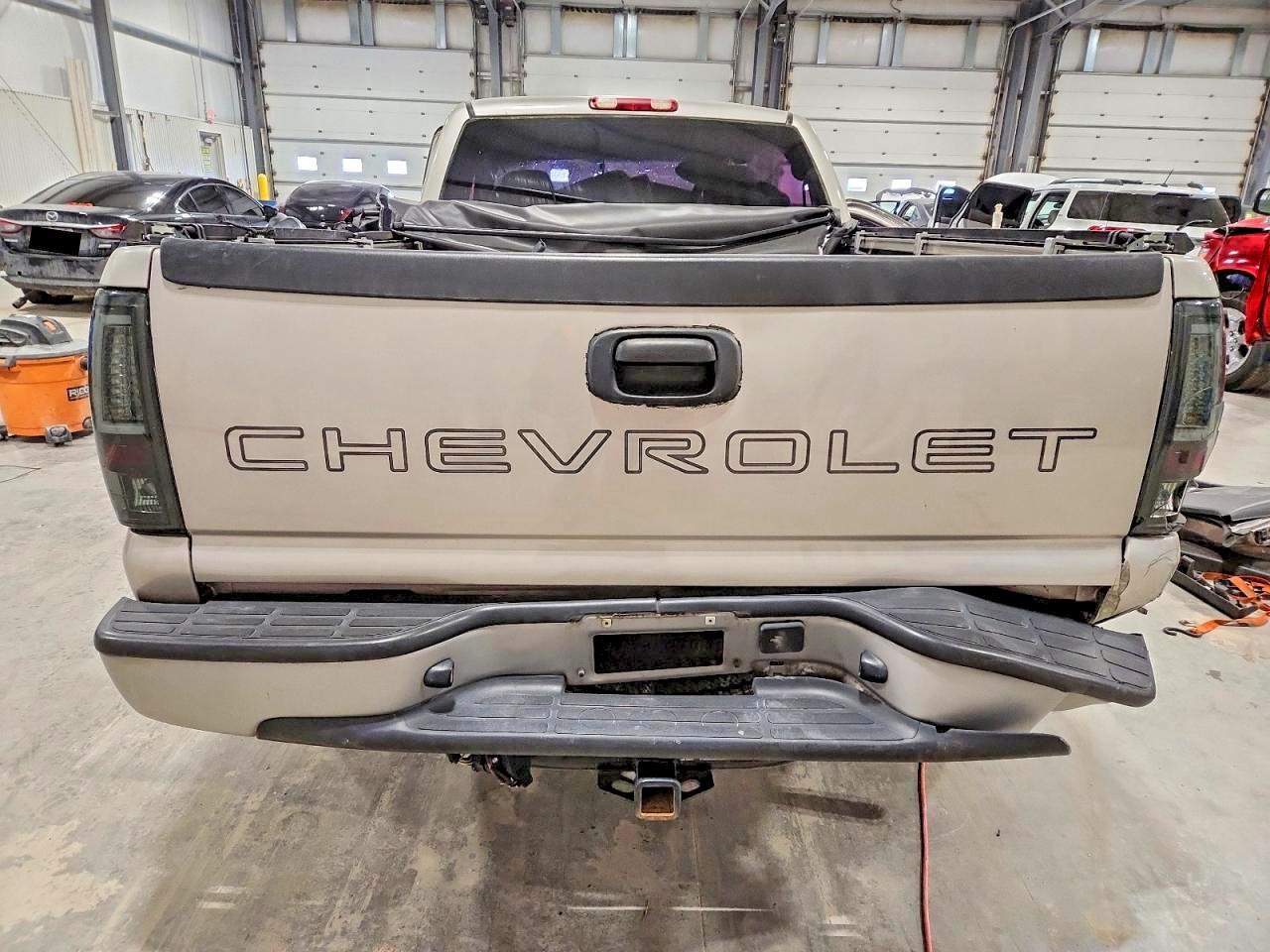 2005 Chevrolet Silverado C1500 - Image 6