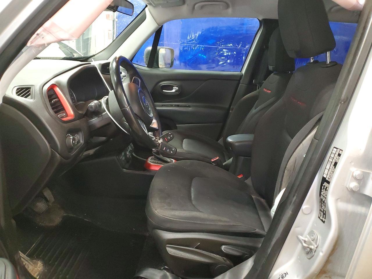 2018 Jeep Renegade Trailhawk - Image 7