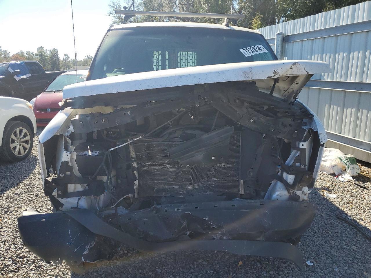 2018 Chevrolet Express G2500 Delivery Van - Фото 5