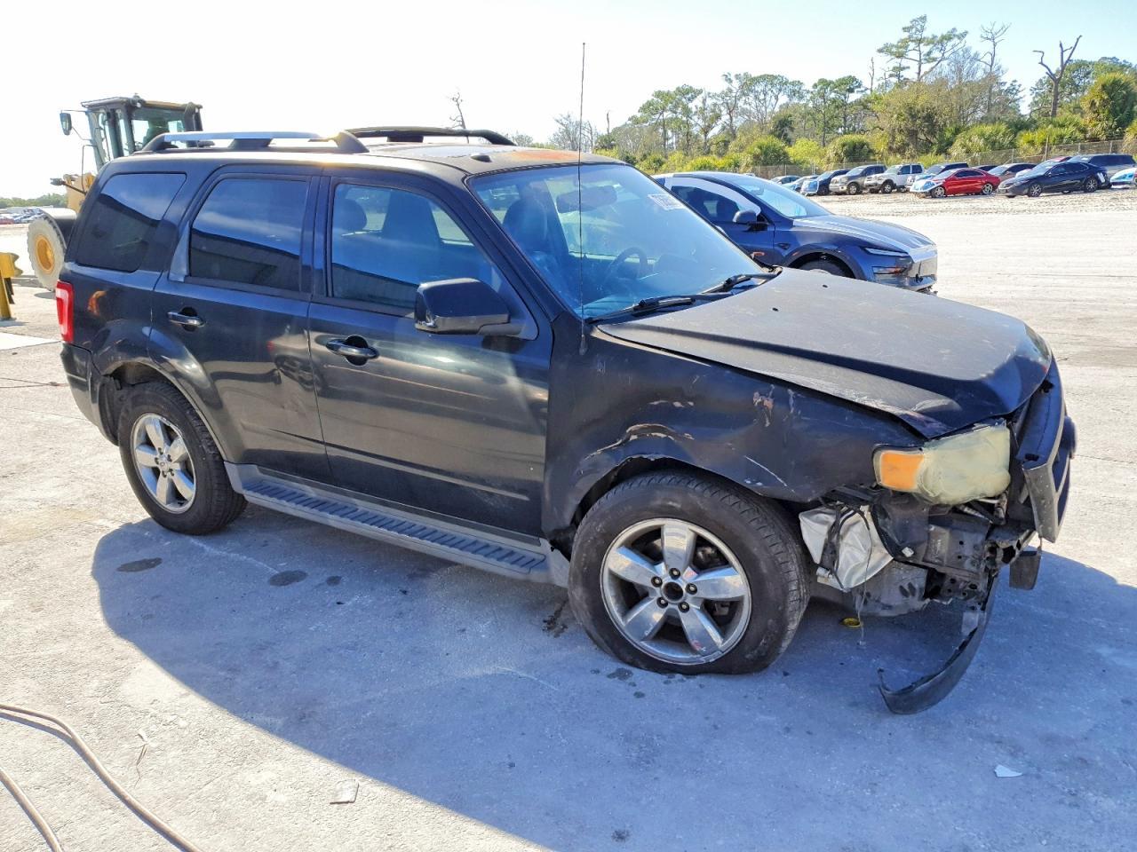 2009 Ford Escape Limited - Image 4