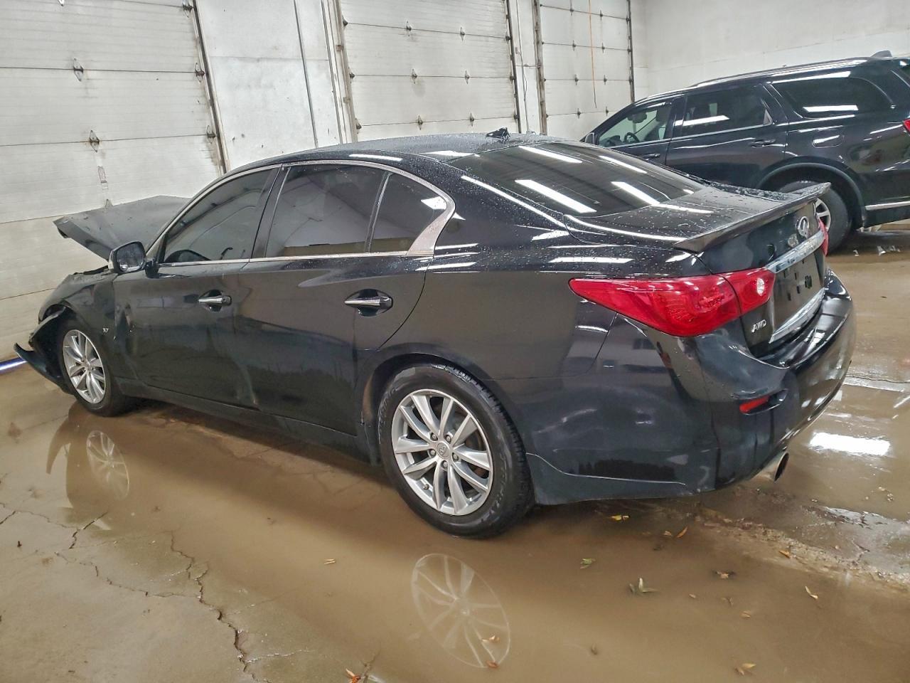 2015 Infiniti Q50 Base - Фото 2