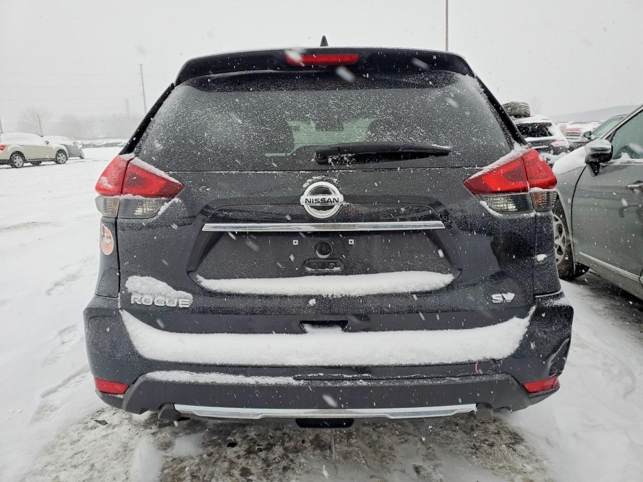 2017 Nissan Rogue Sv - Image 6