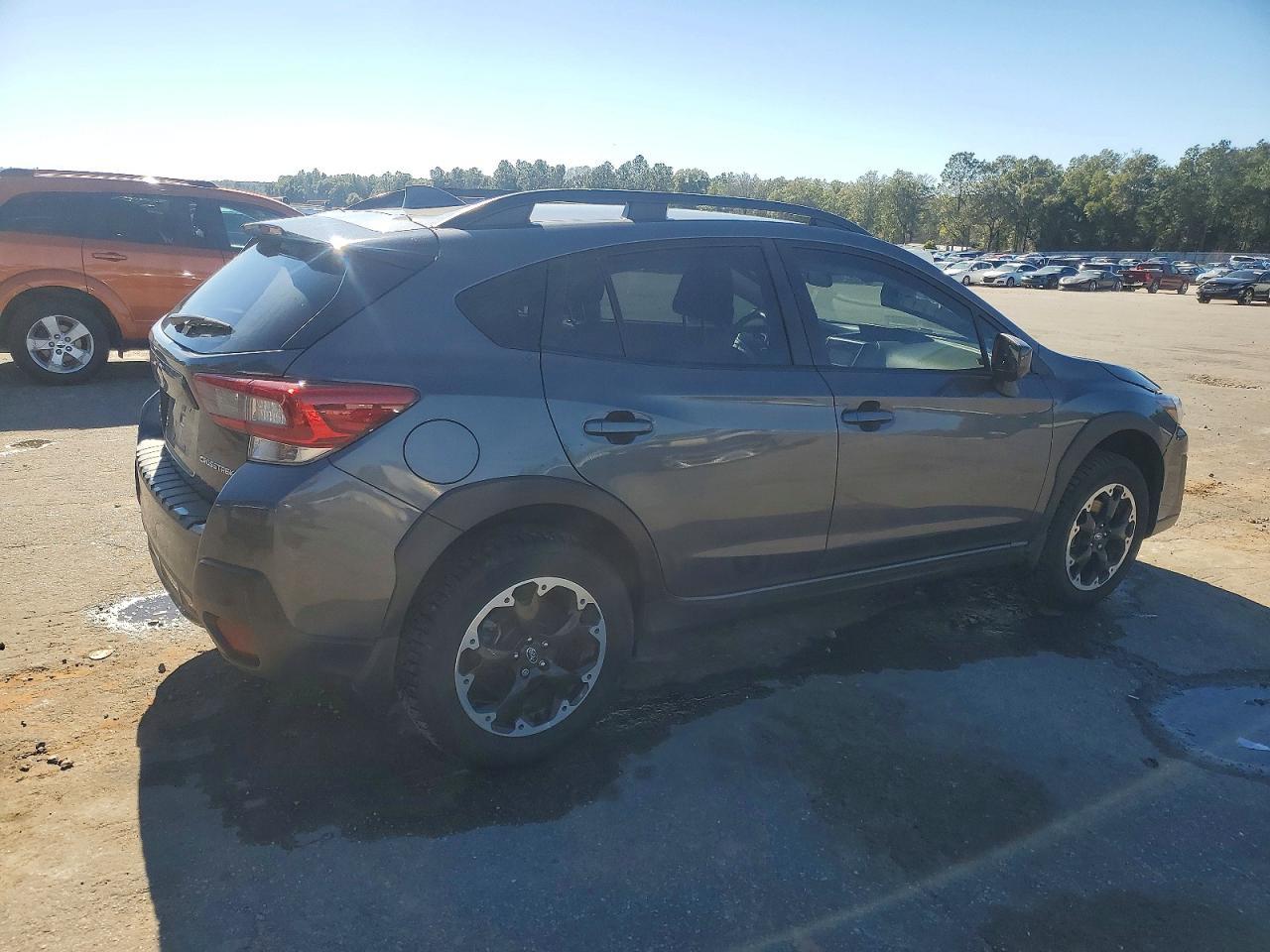 2023 Subaru Crosstrek Premium - Image 3