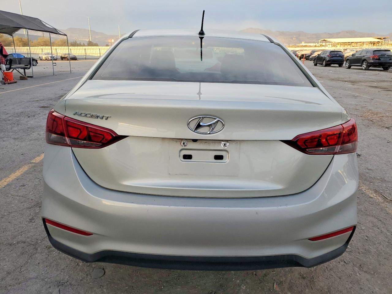 2019 Hyundai Accent Se - Image 6