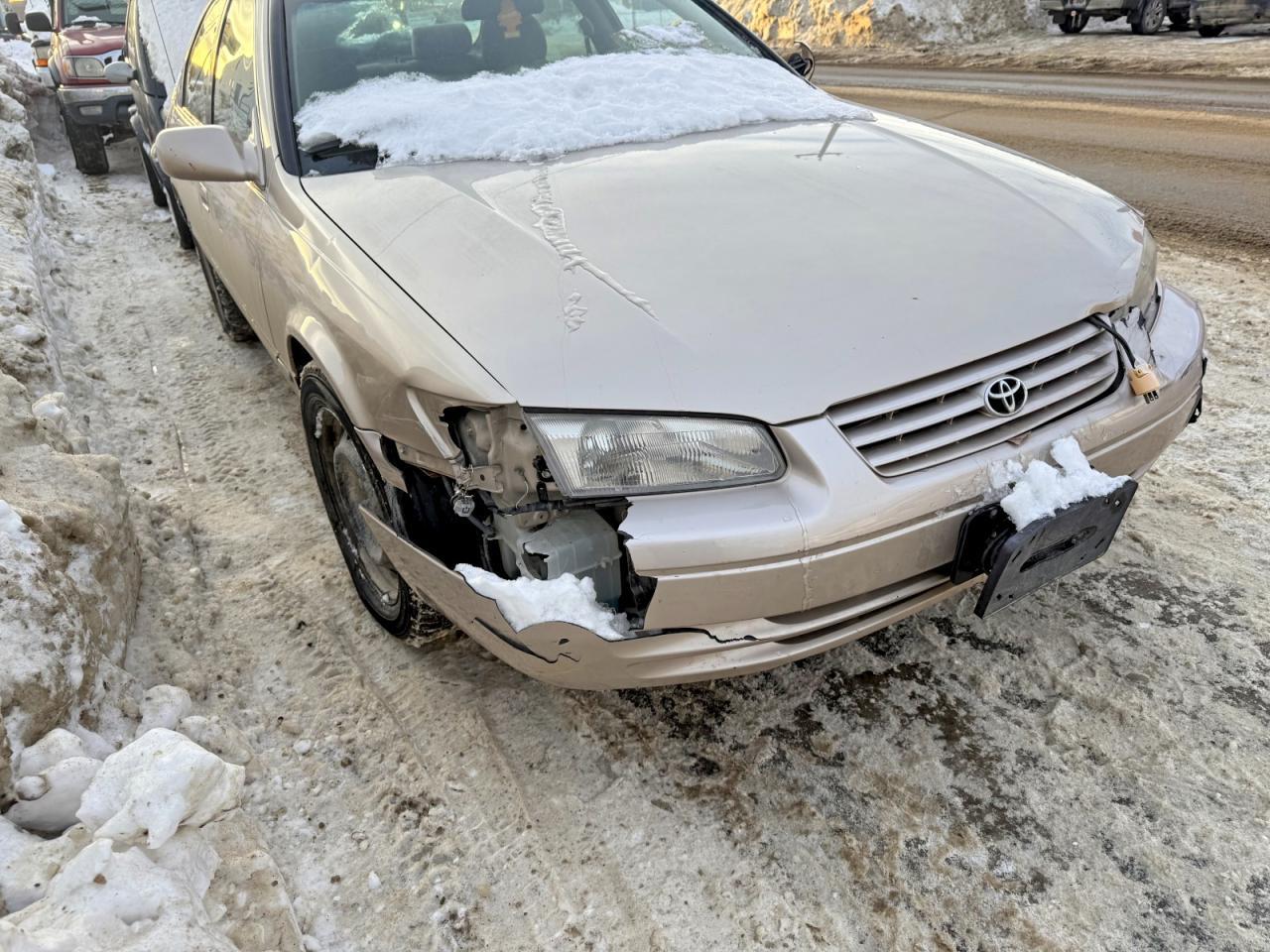 1998 Toyota Camry Ce - Image 4