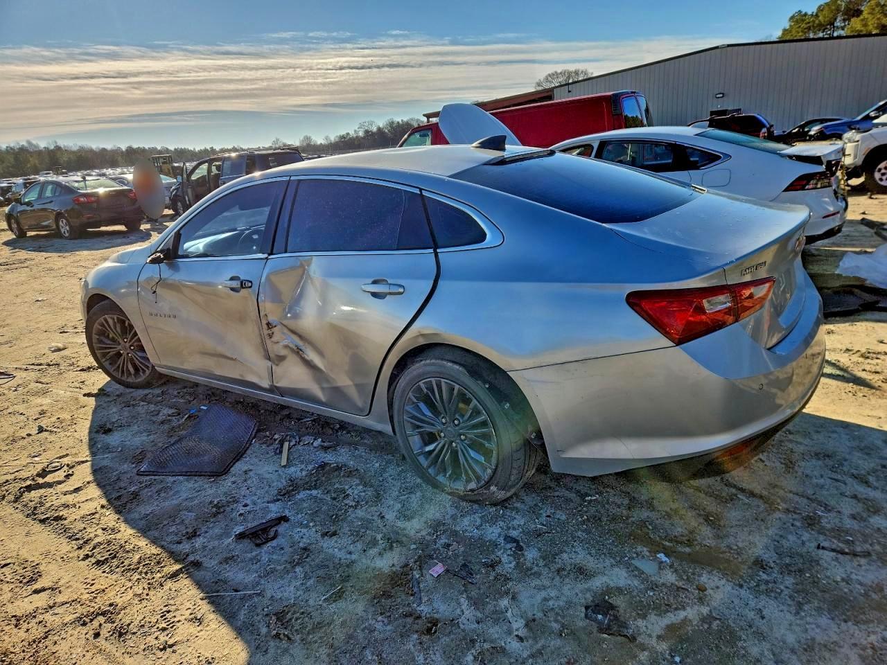 2019 Chevrolet Malibu Ls - Фото 2
