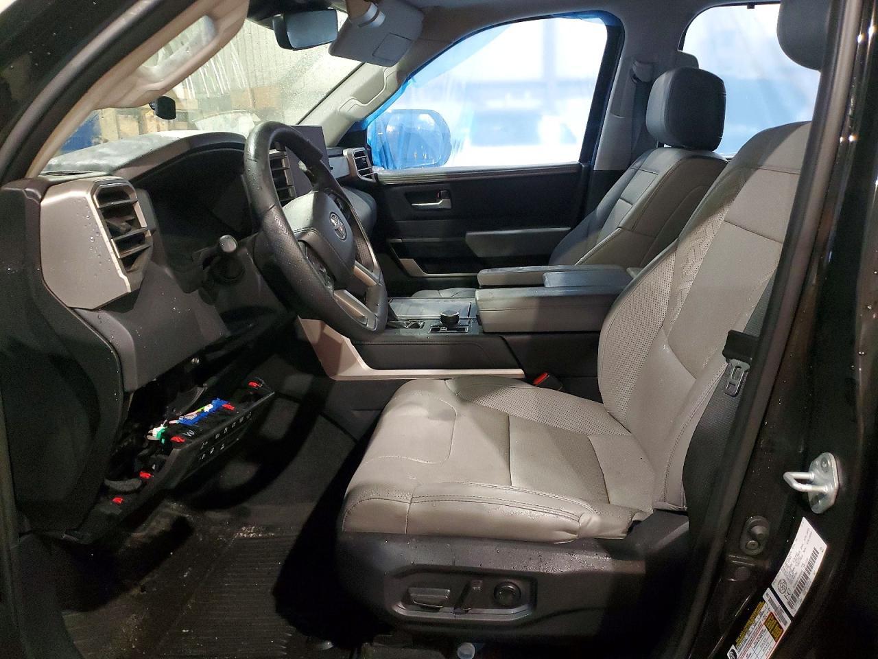 2023 Toyota Sequoia Sr5 - Фото 7