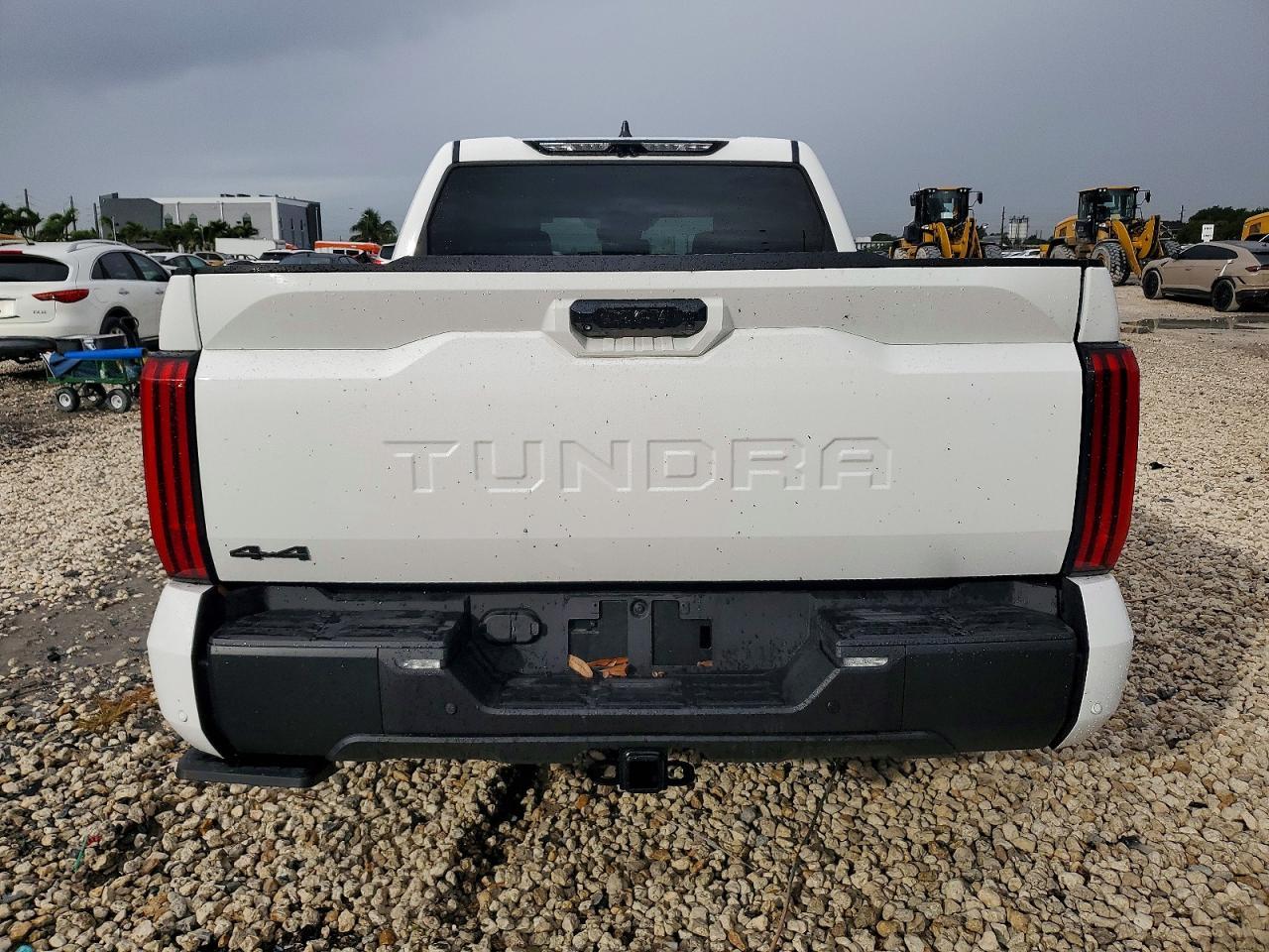 2026 Toyota Tundra Limited - Фото 6