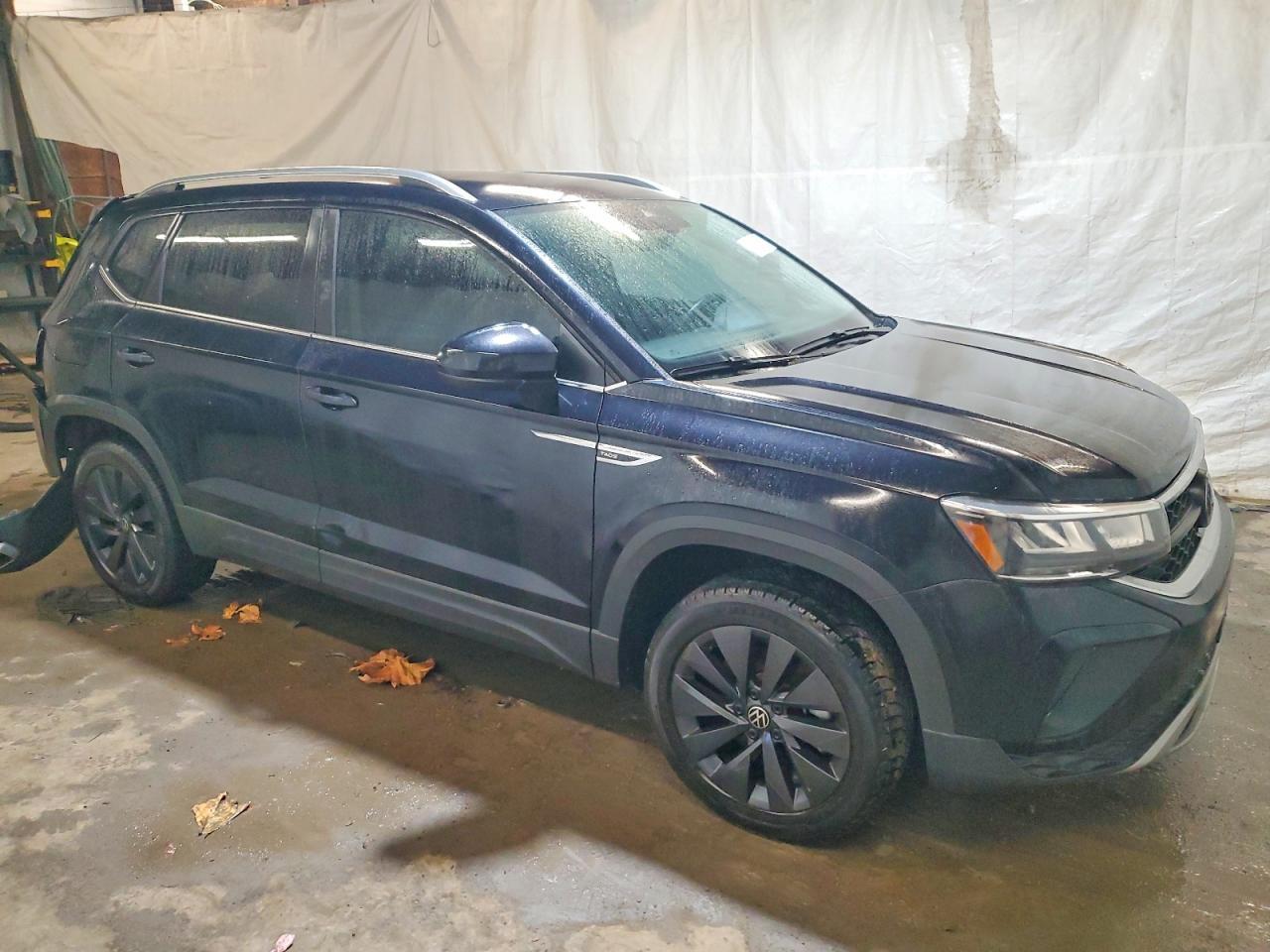 2024 Volkswagen Taos Se - Фото 4