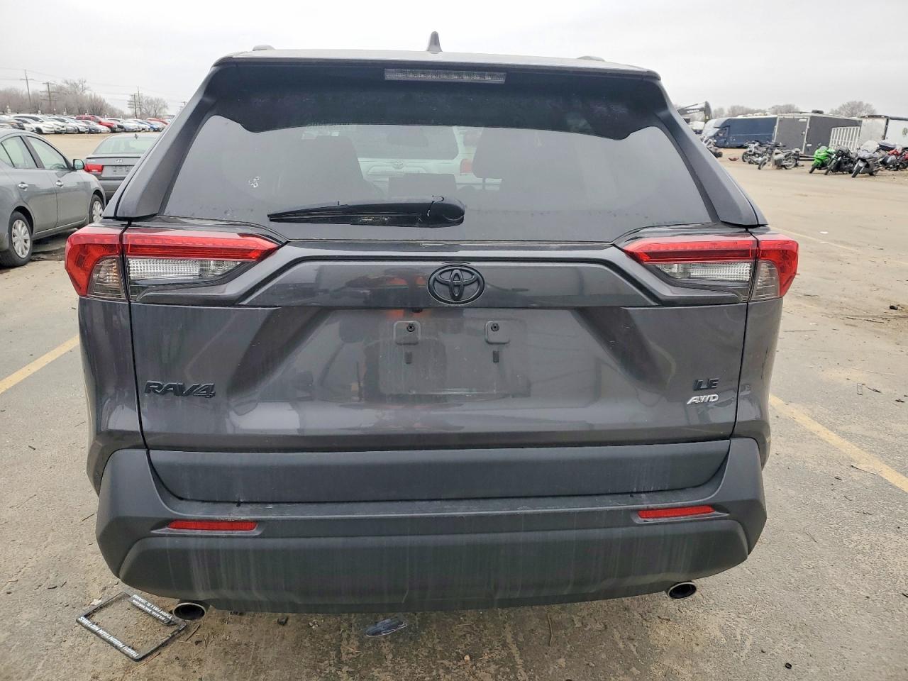 2021 Toyota Rav4 Le - Фото 6