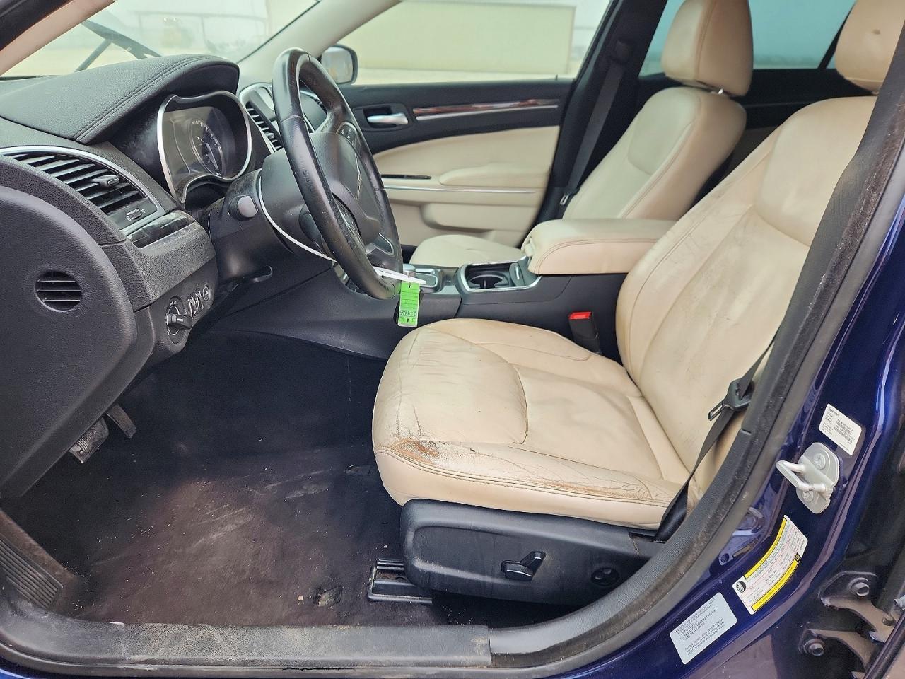 2016 Chrysler 300 Limited - Фото 7