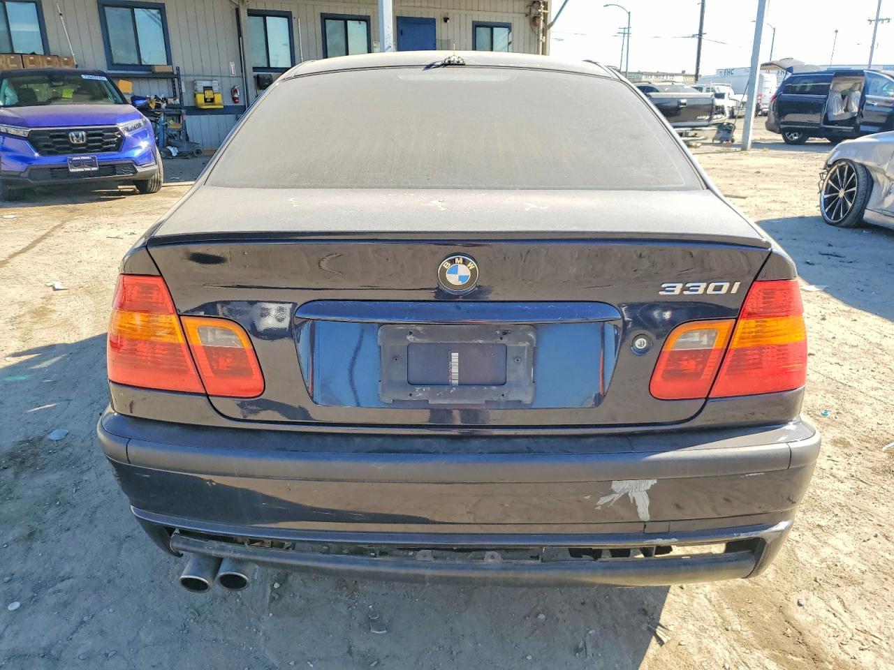 2004 BMW 330 I - Фото 6