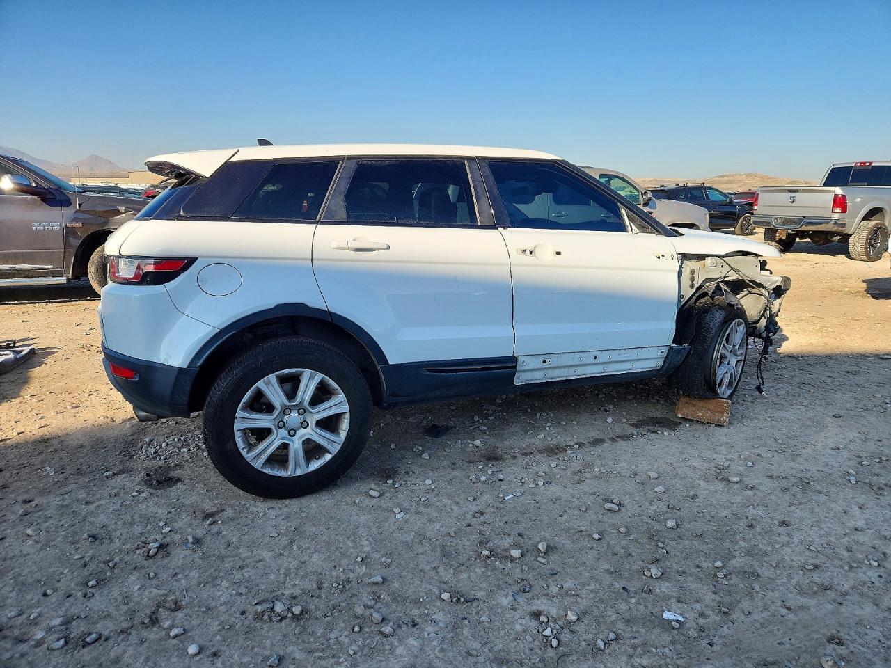 2016 Land Rover Range Rover Evoque Se - Image 3