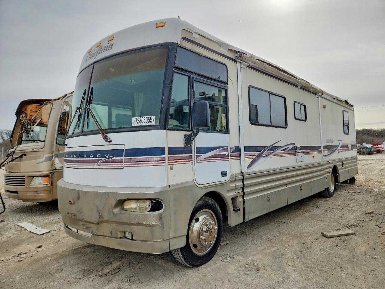 1999 Winnebago Cheiftain Recreational Vehicle - Фото 2