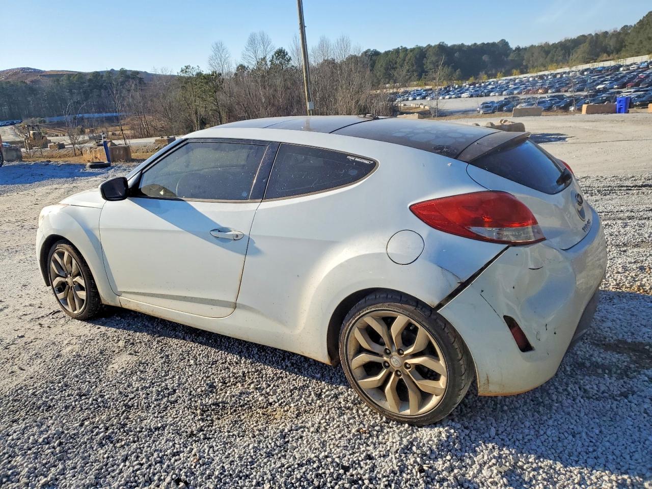 2012 Hyundai Veloster - Image 2