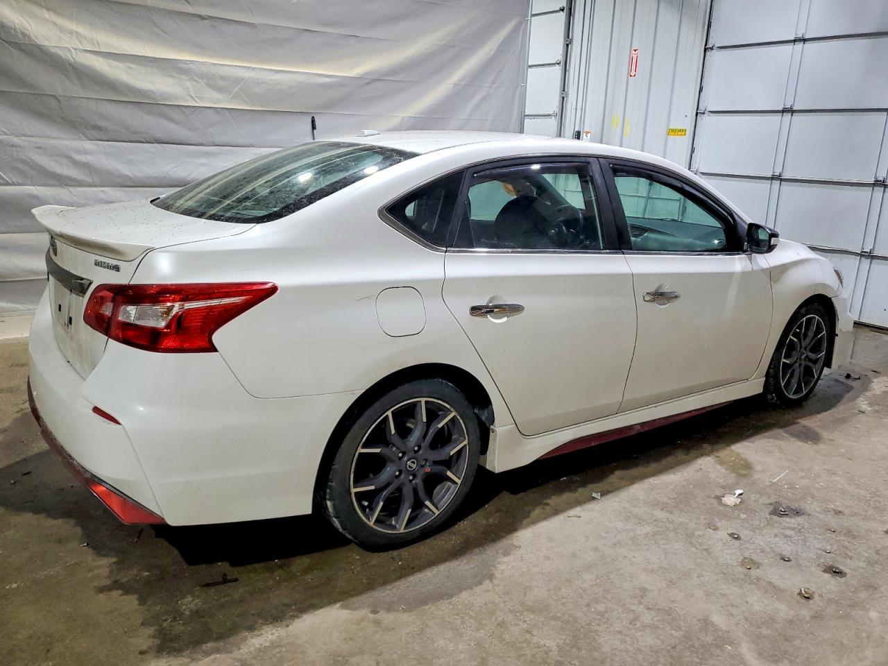 2017 Nissan Sentra Nismo - Image 3