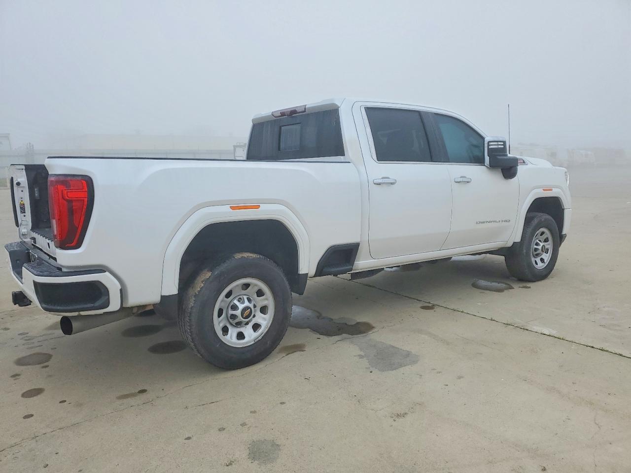2022 GMC Sierra K2500 Denali - Image 3