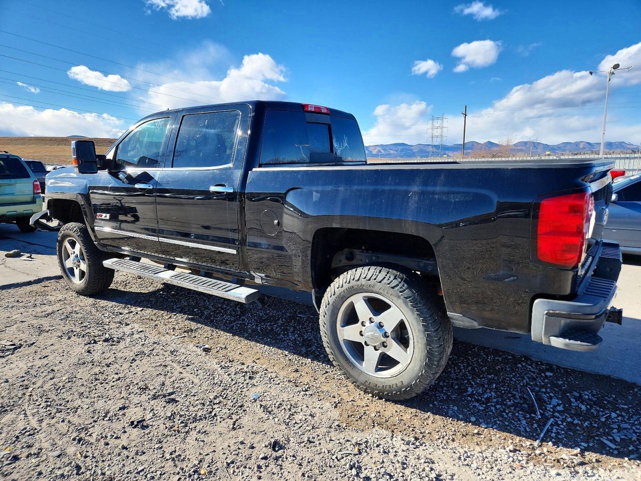 2017 Chevrolet Silverado K2500 Heavy Duty Ltz - Фото 2