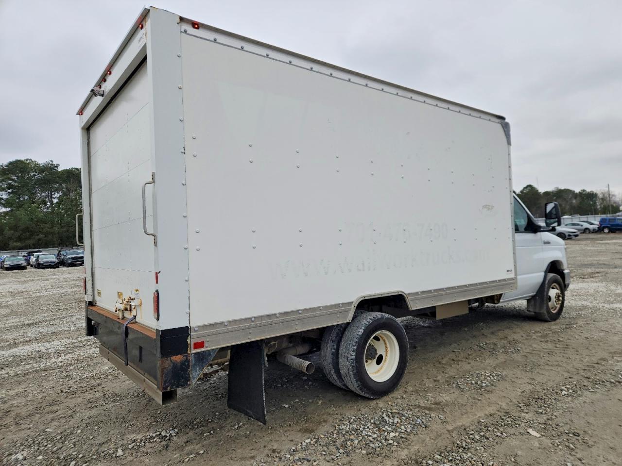 2021 Ford E350 - Box Truck - Image 3