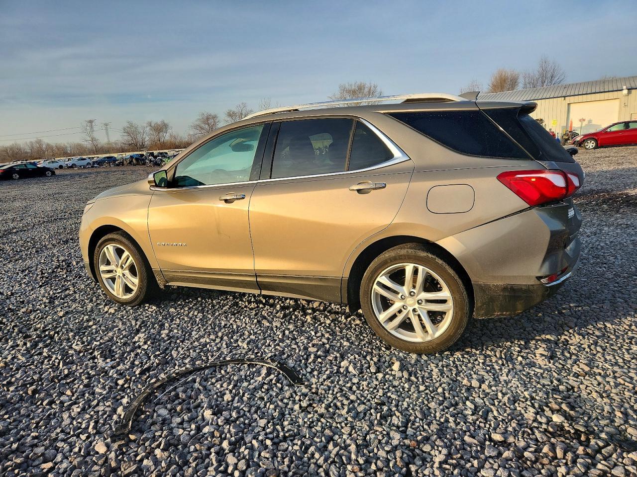 2018 Chevrolet Equinox Premier - Фото 2