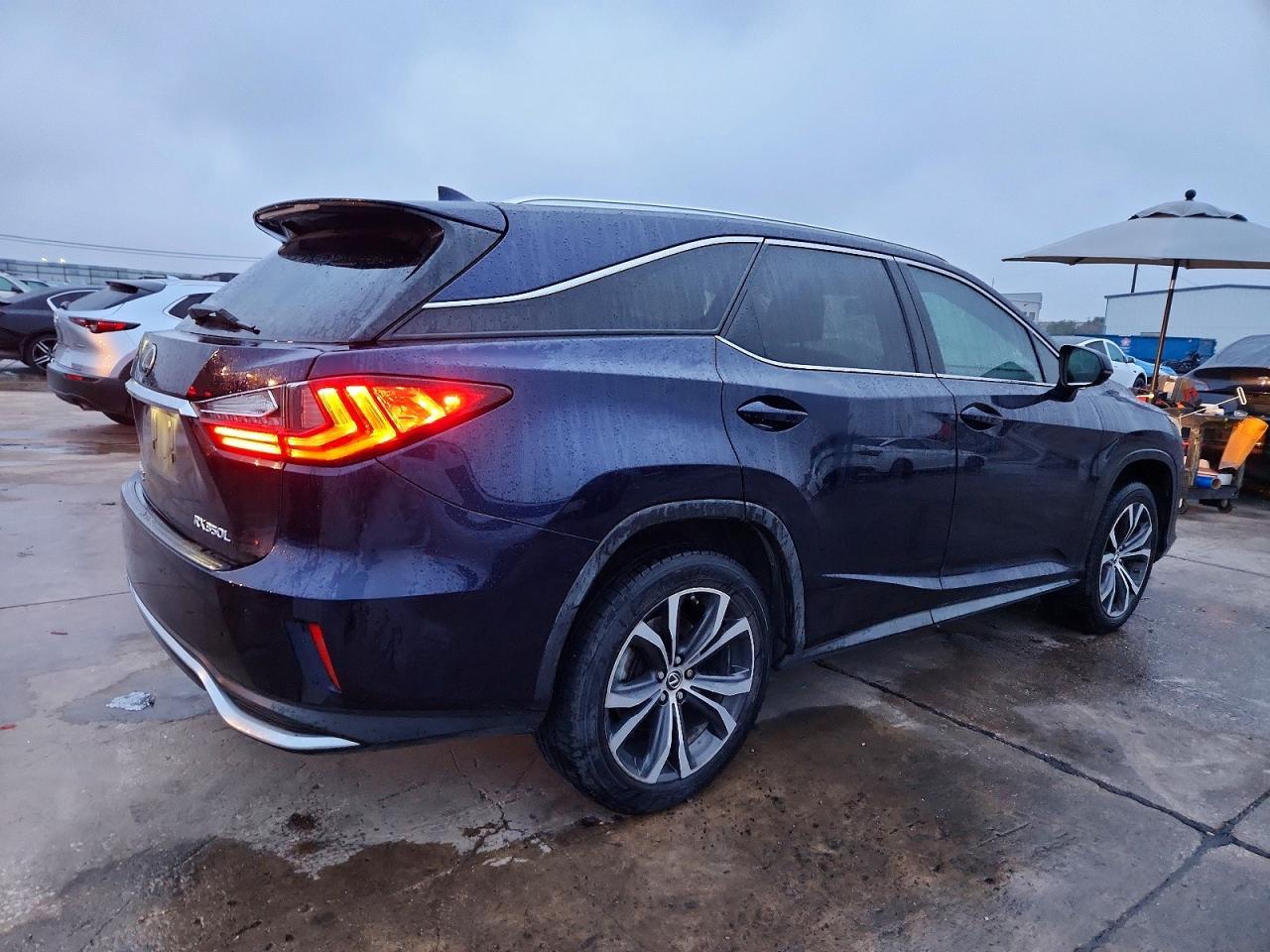 2018 Lexus Rx 350L Base - Image 3
