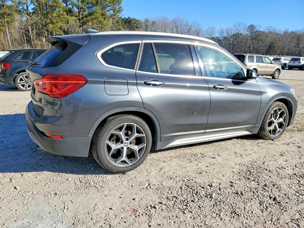 2018 BMW X1 Sdrive28I - Фото 3