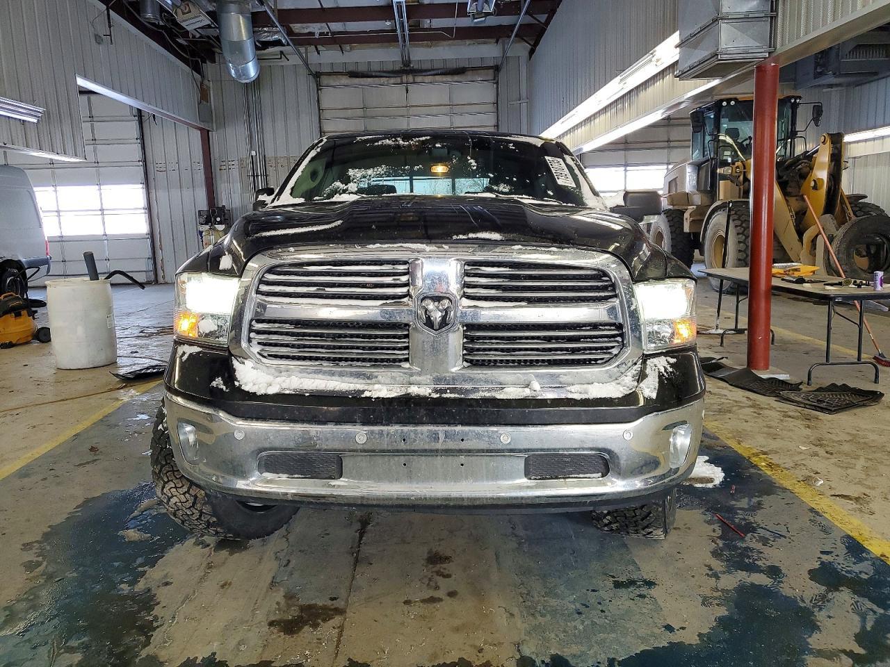 2019 Ram 1500 Classic Slt - Image 5