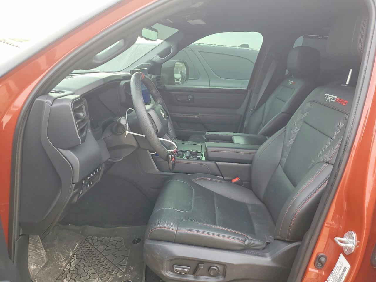 2024 Toyota Sequoia Sr5 - Image 7