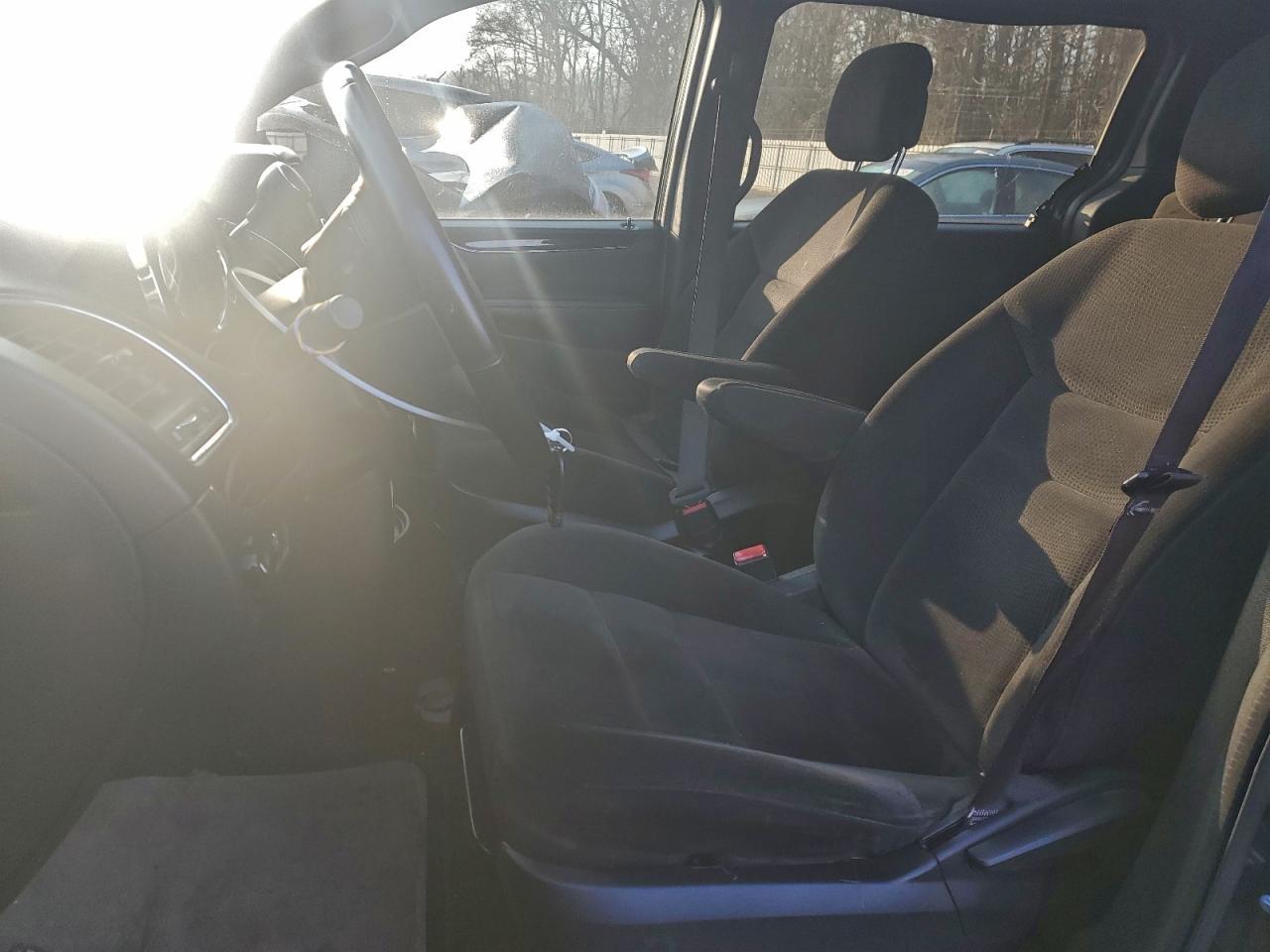 2016 Dodge Grand Caravan Se - Image 7