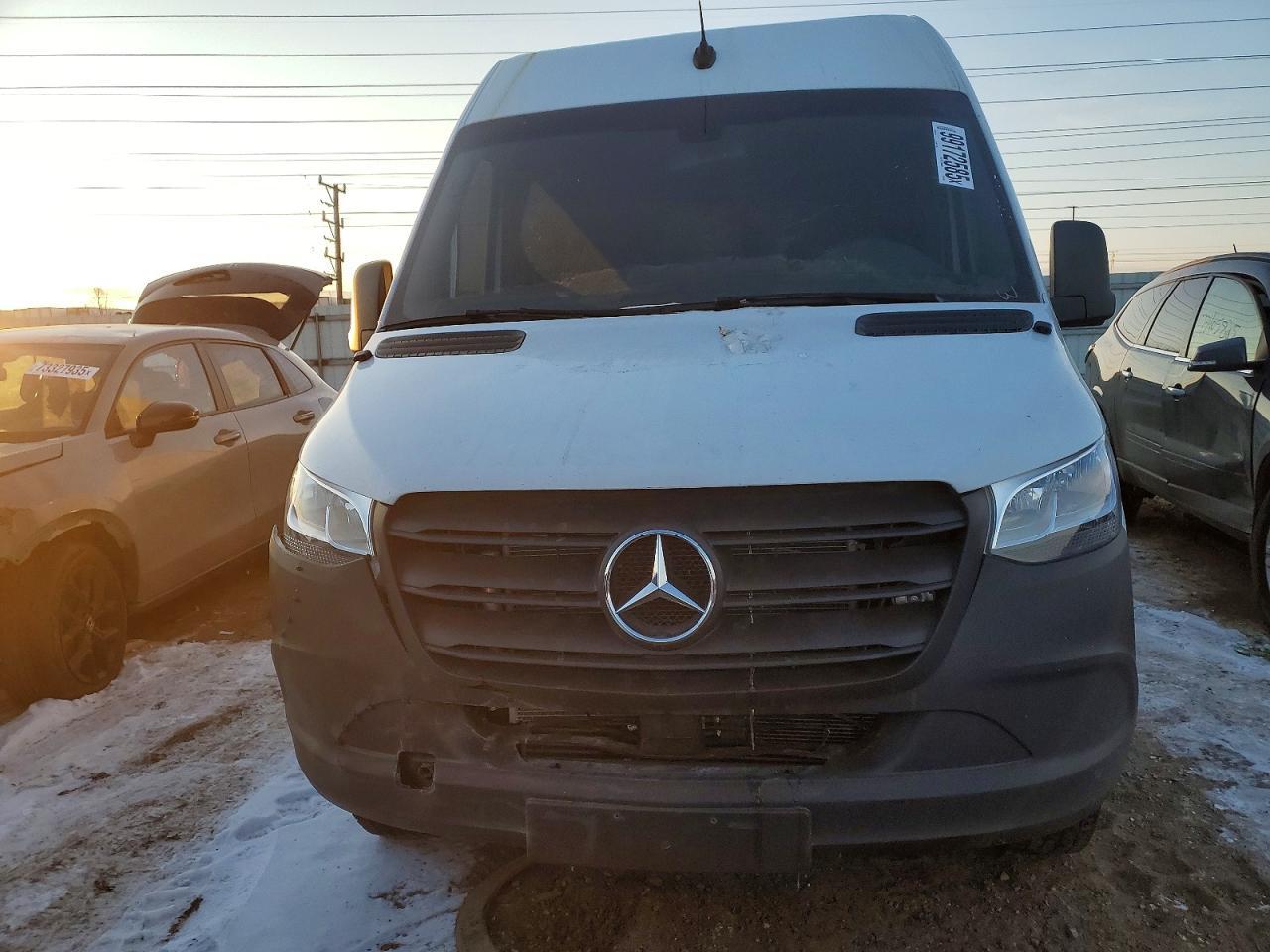 2021 Mercedes-Benz Sprinter 2500 - Фото 5