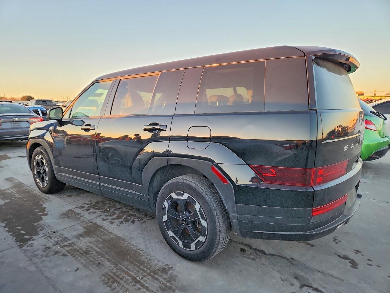 2024 Hyundai Santa Fe - Image 2