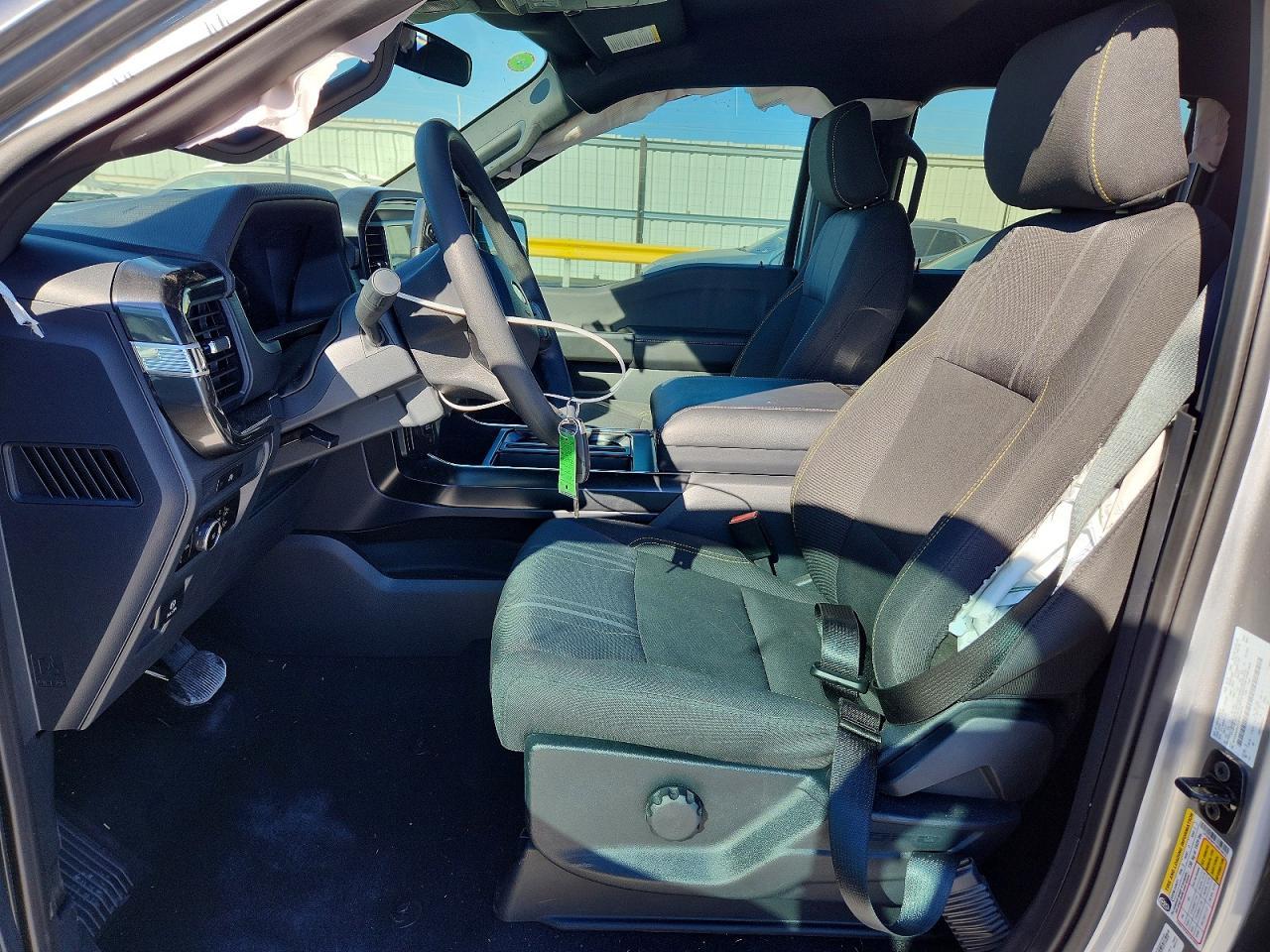 2025 Ford F150 Stx - Фото 7