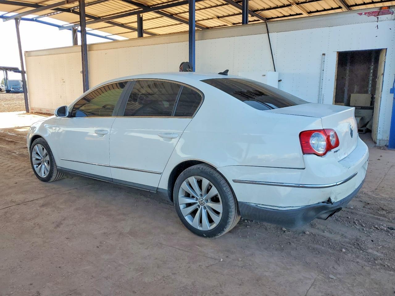 2007 Volkswagen Passat 2.0T - Фото 2