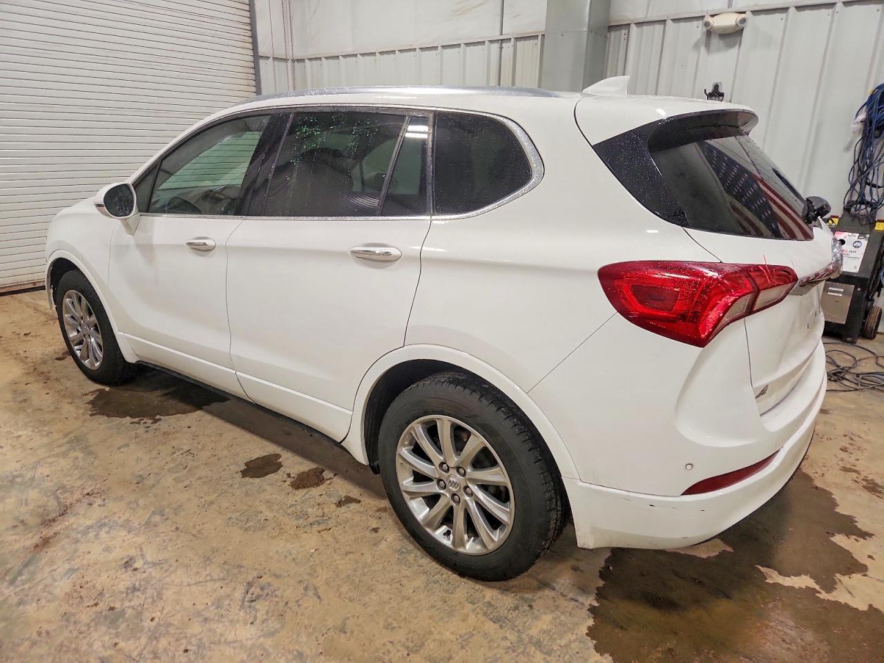 2020 Buick Envision Essence - Image 2