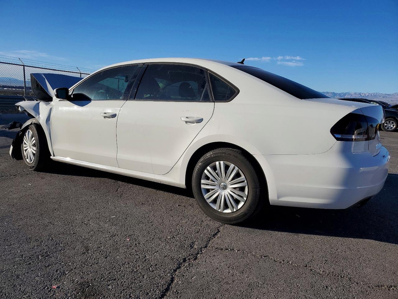 2015 Volkswagen Passat S - Image 2