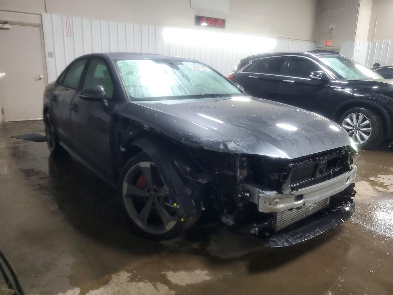 2022 Audi A4 Premium Plus 45 - Фото 4